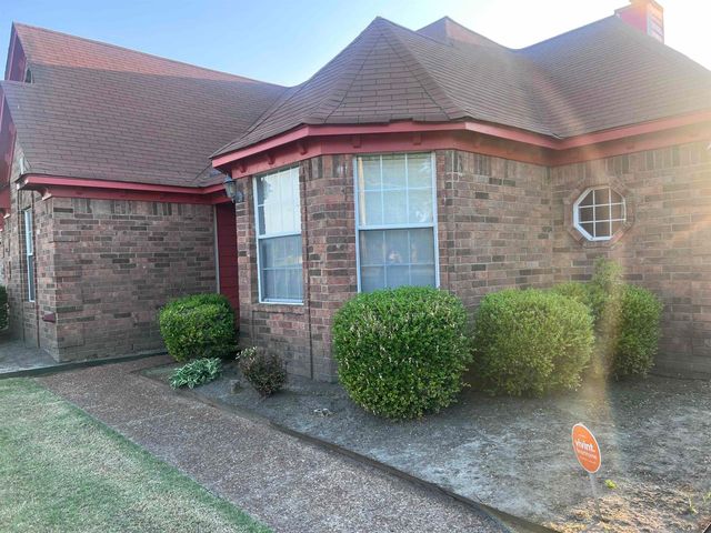 4005 LONG CREEK RD, Memphis, TN 38125