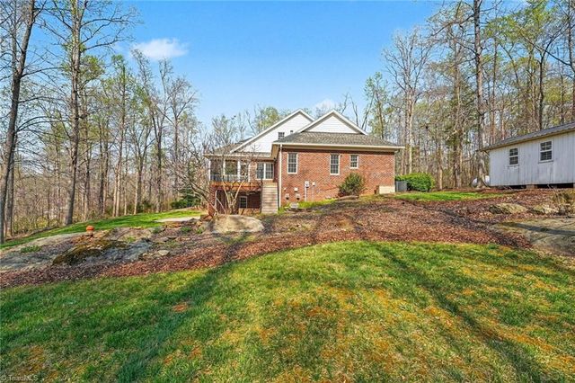 6687 Canaan Church Road, Denton, NC 27239