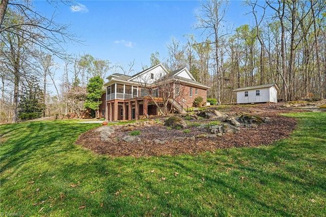 6687 Canaan Church Road, Denton, NC 27239