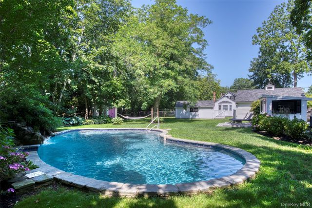 8440 Main Road, East Marion, NY 11939