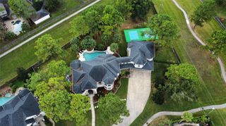 600 Royal Oaks Drive, Friendswood, TX 77546