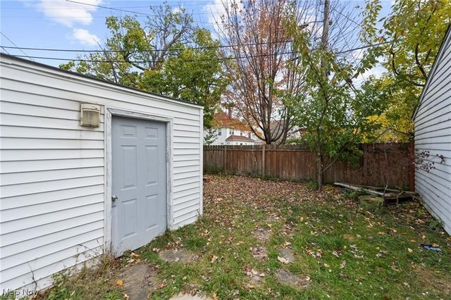 1411 W 114 Street, Cleveland, OH 44102