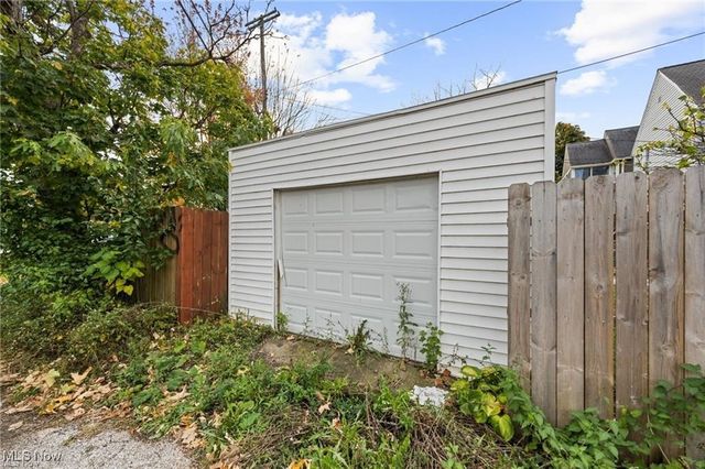 1411 W 114 Street, Cleveland, OH 44102