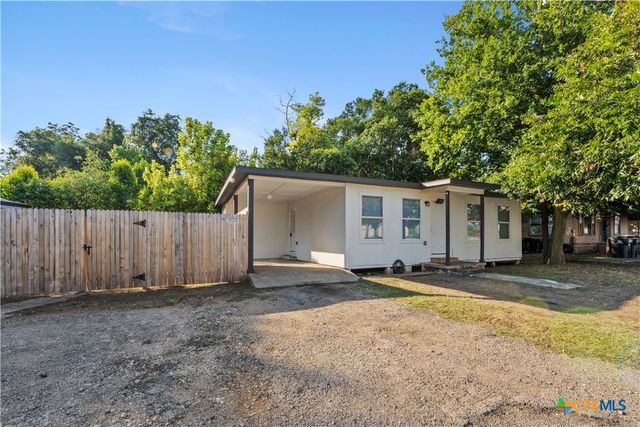 112 Linda Drive, San Marcos, TX 78666