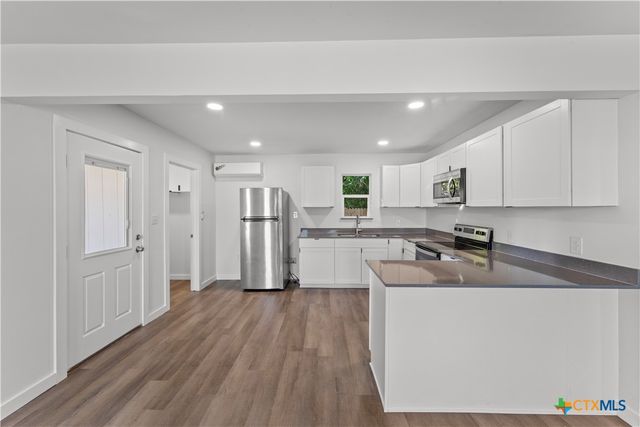 112 Linda Drive, San Marcos, TX 78666