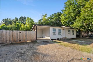 112 Linda Drive, San Marcos, TX 78666