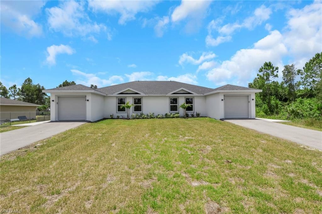 912-914 Ainsworth ST W, LEHIGH ACRES, FL 33974 — exterior