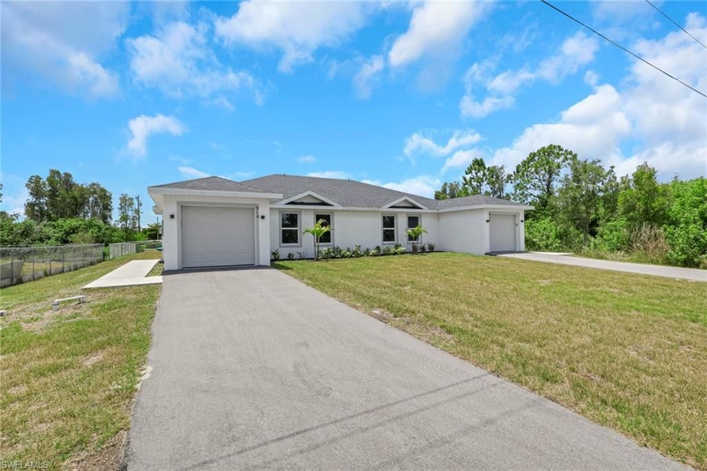 912-914 Ainsworth ST W, LEHIGH ACRES, FL 33974 — photo 2