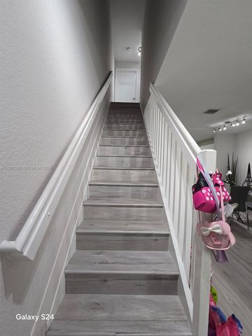 2190 Hacienda Ter 2190, Weston, FL 33327