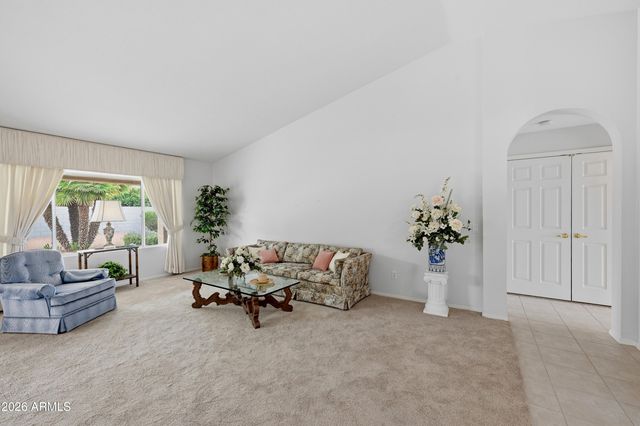 10621 E HALLEY Drive, Sun Lakes, AZ 85248