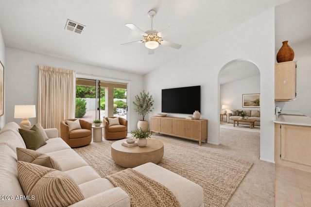 10621 E HALLEY Drive, Sun Lakes, AZ 85248