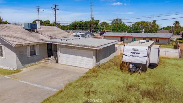 1047 E Lingard Street, Lancaster, CA 93535