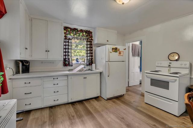 40 Elm Street, Windham, CT 06226