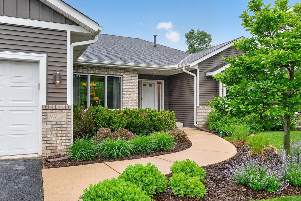 2206 129th Court NE, Blaine, MN 55449