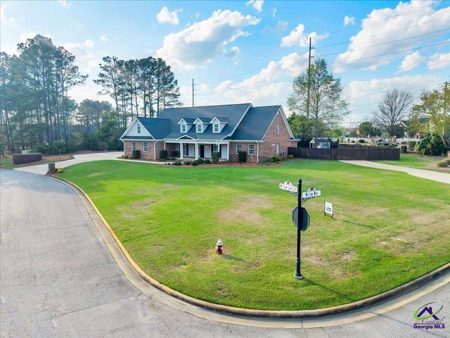 32 Willow Lake Drive, Warner Robins, GA 31093