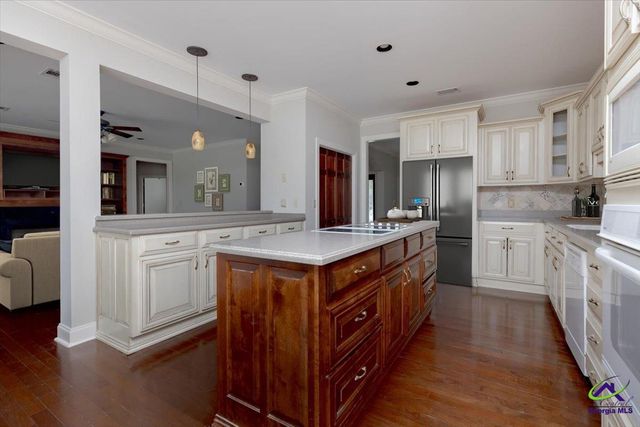 32 Willow Lake Drive, Warner Robins, GA 31093