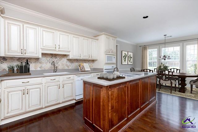32 Willow Lake Drive, Warner Robins, GA 31093