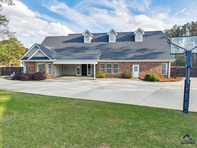 32 Willow Lake Drive, Warner Robins, GA 31093