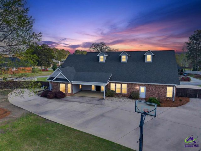 32 Willow Lake Drive, Warner Robins, GA 31093