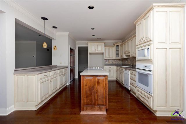 32 Willow Lake Drive, Warner Robins, GA 31093