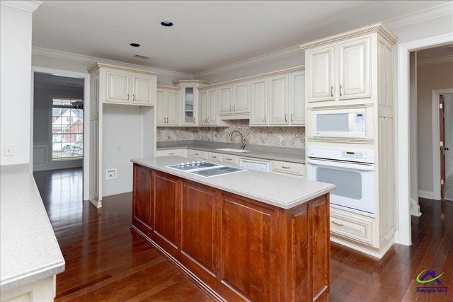 32 Willow Lake Drive, Warner Robins, GA 31093