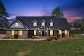 32 Willow Lake Drive, Warner Robins, GA 31093