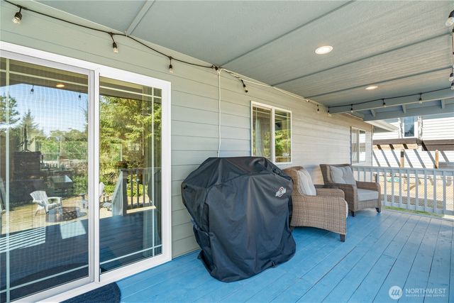 304 Ocean Shores Boulevard NW, Ocean Shores, WA 98569