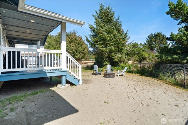 304 Ocean Shores Boulevard NW, Ocean Shores, WA 98569