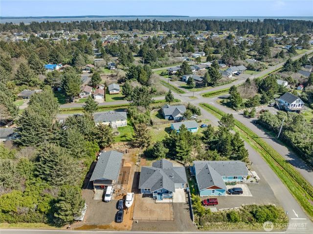 304 Ocean Shores Boulevard NW, Ocean Shores, WA 98569