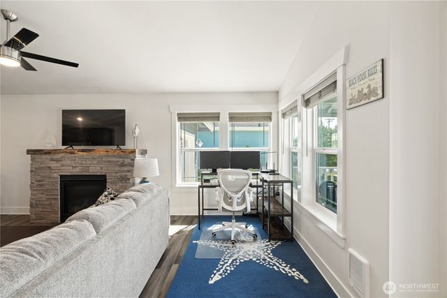 304 Ocean Shores Boulevard NW, Ocean Shores, WA 98569