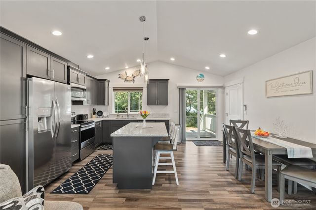 304 Ocean Shores Boulevard NW, Ocean Shores, WA 98569