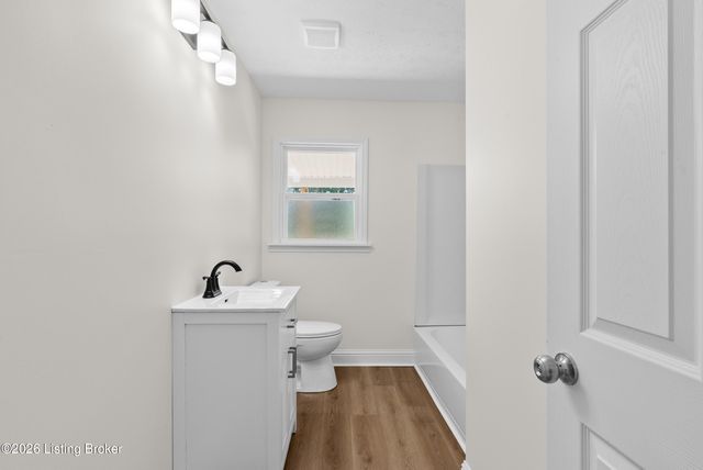 700 Iroquois Ave, Louisville, KY 40214