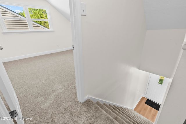 700 Iroquois Ave, Louisville, KY 40214