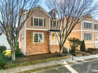 2238 Parkview NW Court, Atlanta, GA 30318