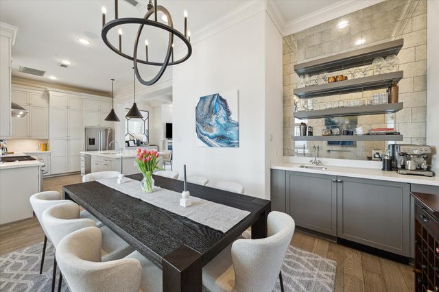 338 W 18th Street, Houston, TX 77008