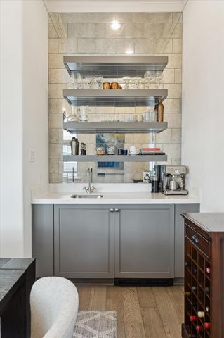 338 W 18th Street, Houston, TX 77008