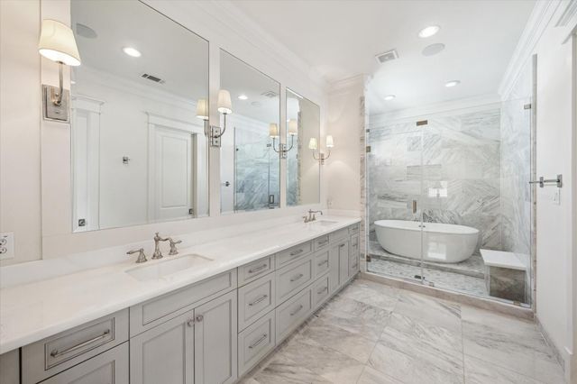 338 W 18th Street, Houston, TX 77008