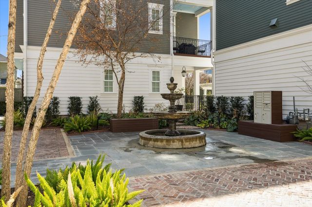 338 W 18th Street, Houston, TX 77008