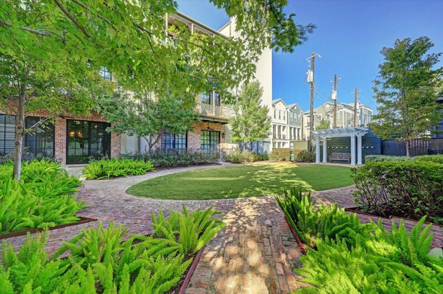 338 W 18th Street, Houston, TX 77008