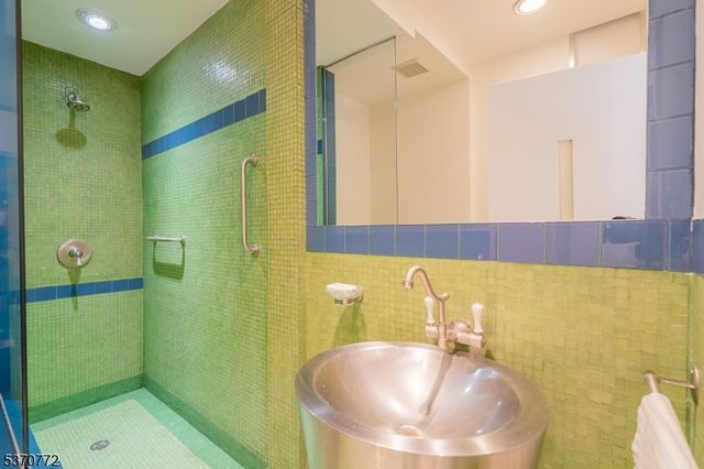 315 Montrose Ave, South Orange Village Twp., NJ 07079