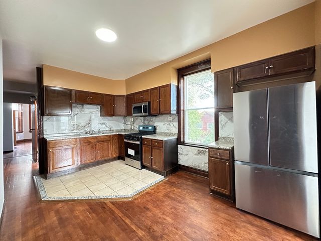 2713 W 16th Street 2, Chicago, IL 60608
