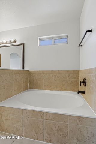 5529 IGNACIO FRIAS Drive, El Paso, TX 79934