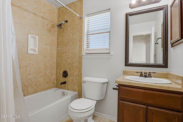 5529 IGNACIO FRIAS Drive, El Paso, TX 79934