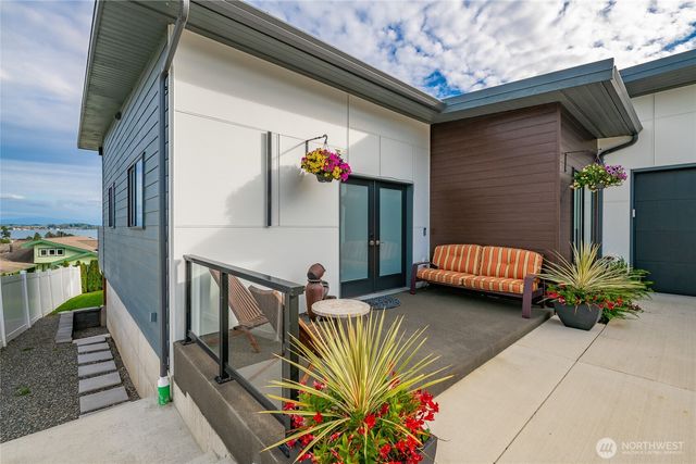 8068 Niska Road, Blaine, WA 98230