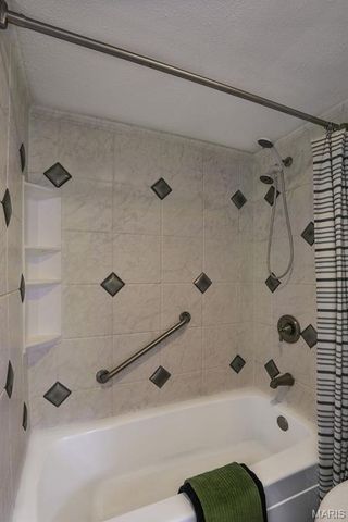 10374 Chimney Rock Drive 2, St Louis, MO 63146