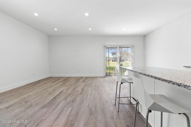 305 W Cypress Street, Elizabeth City, NC 27909