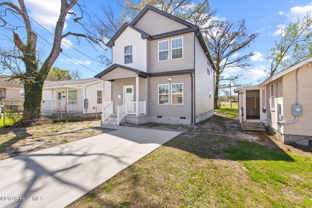 305 W Cypress Street, Elizabeth City, NC 27909