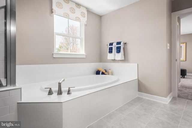 1723 VALENCIA CT, Martinsburg, WV 25403
