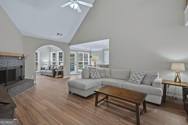 1973 Factors Walk, Hoschton, GA 30548