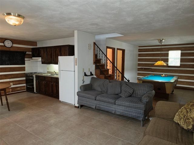 3377 Pine Lane, Saratoga, TX 77585